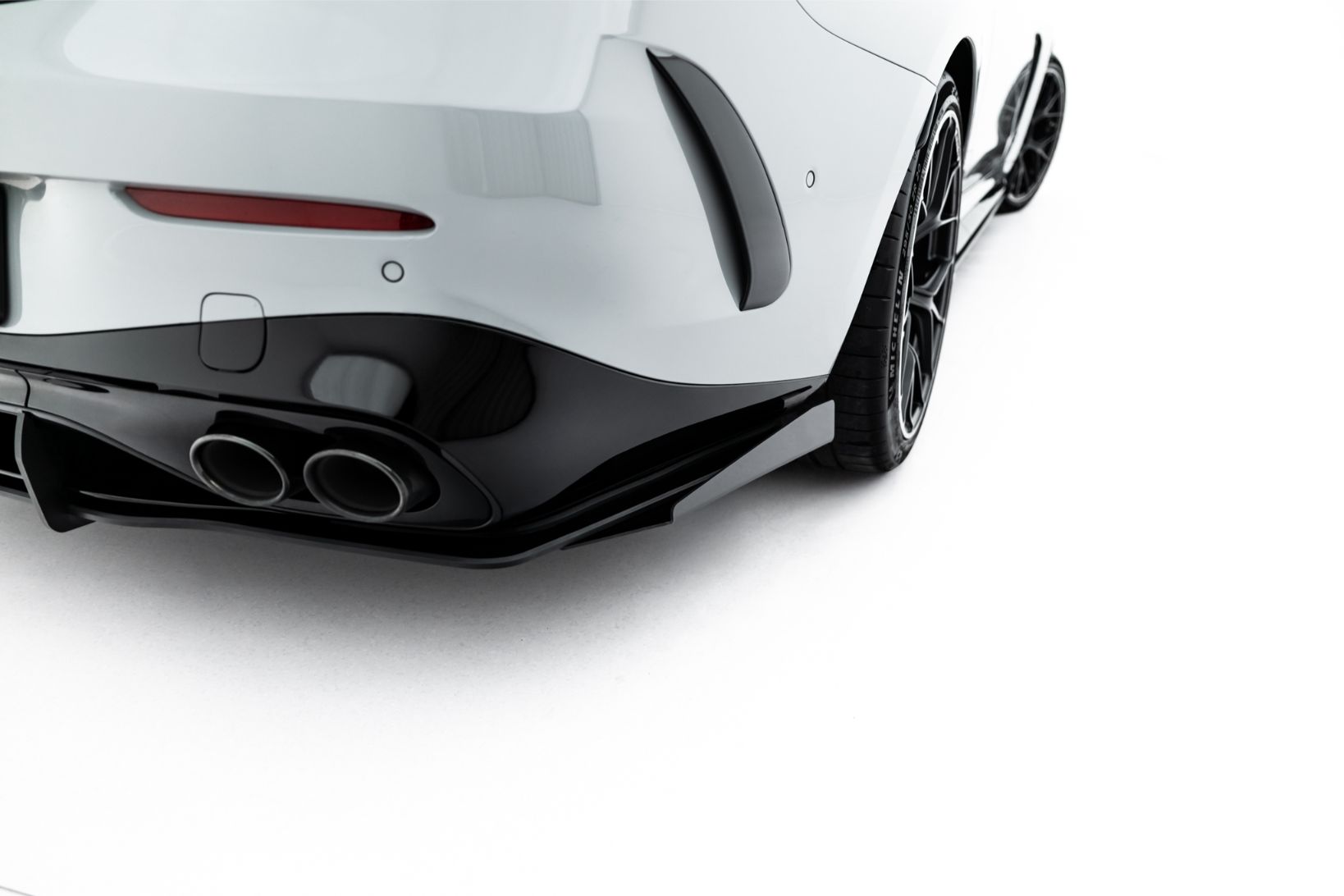 Rear Side Flaps Mercedes-AMG CLE 53 Aero C236 Maxton Design | DDESIGN