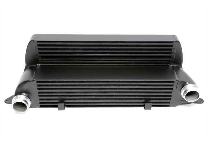 BMW 5-serie Diesel E60 / E61/ 6-serie E63 / E64 2004 - 2010 Intercooler TA Technix in the group Select car model / BMW / 6-series (E63-E64) 03-10 / Tuning / Intercooler & Pipes at DDESIGN Scandinavia AB (05BM009)