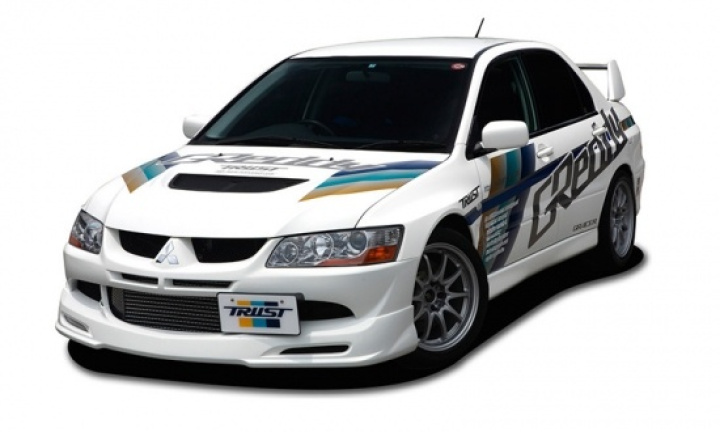 Mitsubishi EVO 8 03-05 Front Lip Spoiler GReddy in the group Select car model / Mitsubishi / EVO 8 / Styling / Front lips at DDESIGN Scandinavia AB (17030013)