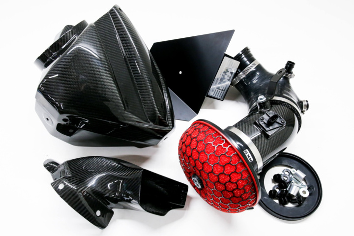 GR Supra 19- DryCarbon Suction Kit in the group Select car model / Toyota / GR Supra MK5 2019+ / Tuning at DDESIGN Scandinavia AB (70026-AT002)