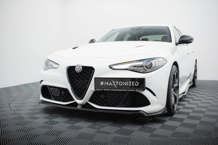 Alfa Romeo Giulia Quadrifoglio 2016+ Front Splitter V.1 Maxton Design in the group Select car model / Alfa Romeo / Giulia (952) 2016+ / Styling at DDESIGN Scandinavia AB (AL-GI-1-QV-FD1G)