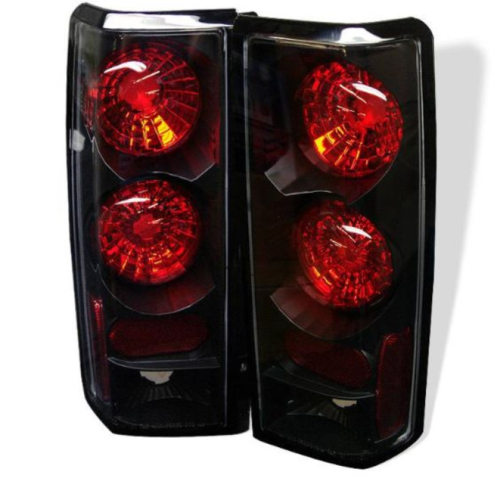 Chevy Astro / Safari 85-05 Euro Style Tail Lights - Black Spyder Auto in the group Select car model / Chevrolet / Other models & Engines at DDESIGN Scandinavia AB (ALT-YD-CAS85-BK)