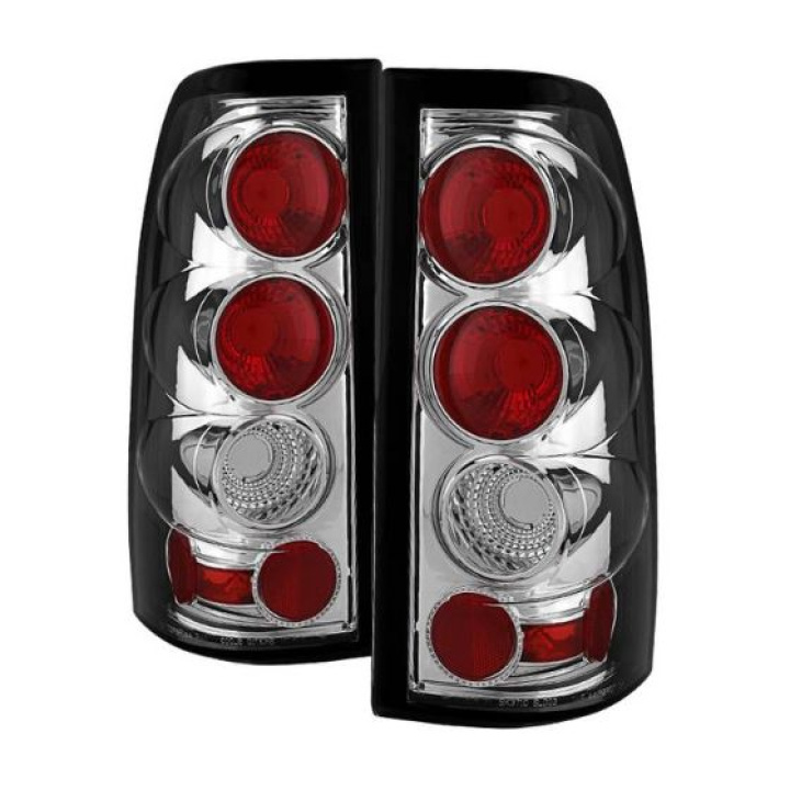 Chevy Silverado 1500/2500 03-06 ( Does Not Fit Stepside ) Euro Style Tail Lights - Chrome Spyder Auto in the group Select car model / Chevrolet / Other models & Engines at DDESIGN Scandinavia AB (ALT-YD-CS03-C)