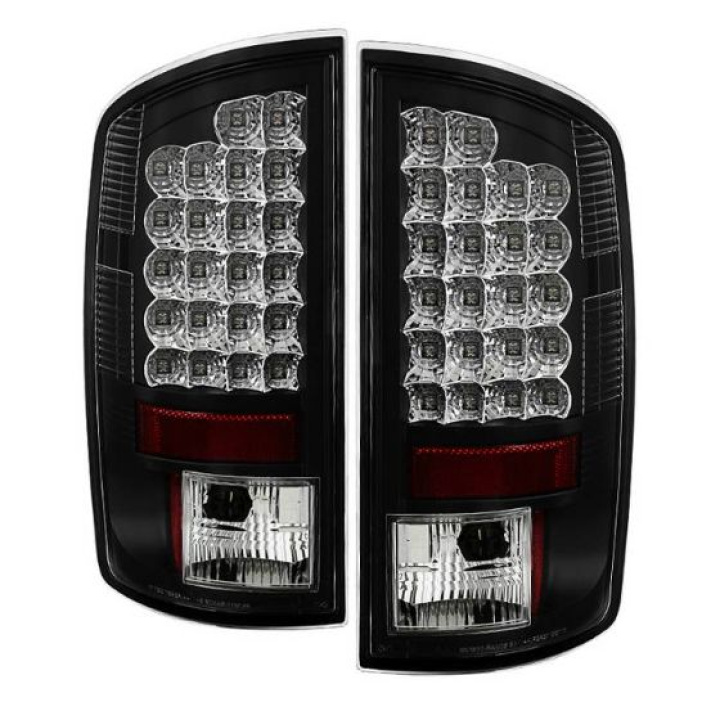 Dodge Ram 02-06 1500 / Ram 2500/3500 03-06 LED Tail Light - Black Spyder Auto in the group Select car model / Dodge / Ram 01-08 / Styling at DDESIGN Scandinavia AB (ALT-YD-DRAM02-LED-BK)