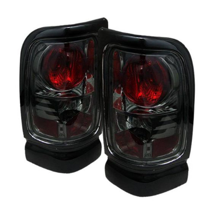 Dodge Ram 1500 94-01 / Ram 2500/3500 94-02 Euro Style Tail Lights - Smoke Spyder Auto in the group Select car model / Dodge / Ram 93-01 / Styling at DDESIGN Scandinavia AB (ALT-YD-DRAM94-SM)