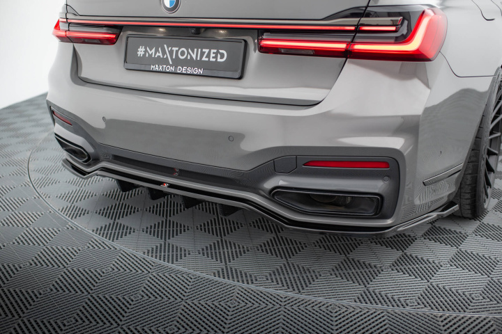 BMW 7-Serie M-Paket G11 Facelift 2019+ Central Rear Splitter (With Vertical Bars) V.2 Maxton Design in the group Select car model / BMW / 7-series (G11-G12) 15+ at DDESIGN Scandinavia AB (BM-7-11F-MPACK-RD3G-RD4G)