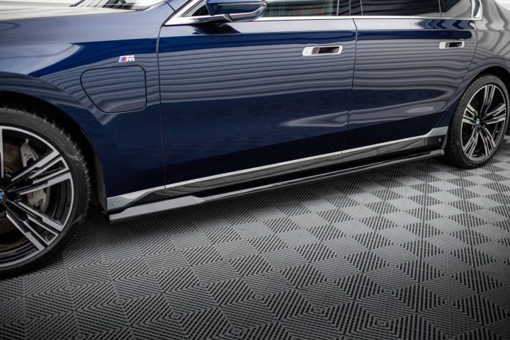 BMW 750e M-Sport G70 2022+ Side Skirts Diffusers V.1 Maxton Design in the group Select car model / BMW / 7-series (G70) 22+ at DDESIGN Scandinavia AB (BM-7-G70-750E-MPACK-SD1G)