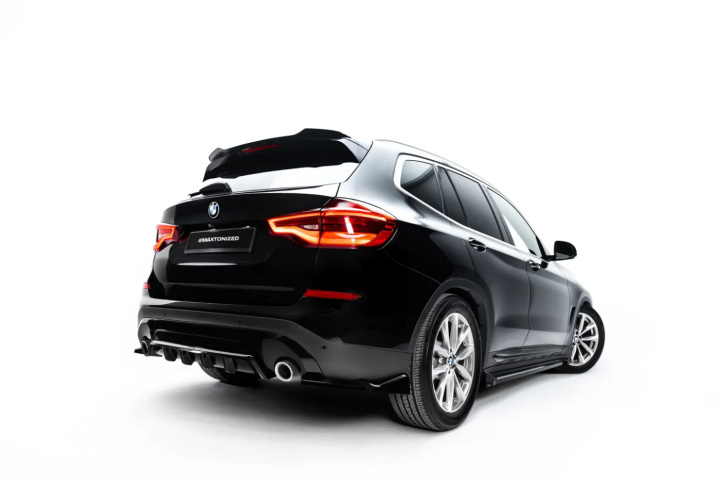 BMW X3 G01 2017-2021 Bakre Splitter Central Rear Splitter (With Vertical Bars) V.2 Maxton Design in the group Select car model / BMW / X3 (G01) 18+ at DDESIGN Scandinavia AB (BM-X3-01-RD2G-RD3G)