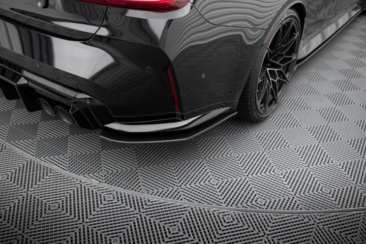BMW M3 Sedan / Touring G80 / G81 2021- Street Pro Rear Side Splitters V.2 Black-Red Maxton Design in the group Select car model / BMW / M3 3-series (G80-G81) 2021+ at DDESIGN Scandinavia AB (BM3G80MCNC-RSD2BRB)