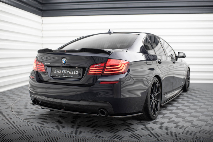 BMW 5-Serie M-Pack F10 2011-2017 Central Rear Splitter (with vertical bars) V.2 Maxton Design in the group Select car model / BMW / 5-series (F07-F10-F11) 11-17 / Styling / Diffuser at DDESIGN Scandinavia AB (BM511MPACKRD1GRD3G)