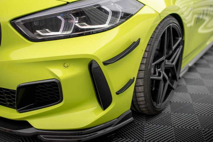 Carbon Fiber Front Bumper Wings (Canards) Bmw 1 F40 M-Pack/ M135i Maxton Design in the group Select car model / BMW / 1-series (F40) 2019+ / Styling / Canards at DDESIGN Scandinavia AB (CF-BM-1-40-M-CAN1-CAN2-24)