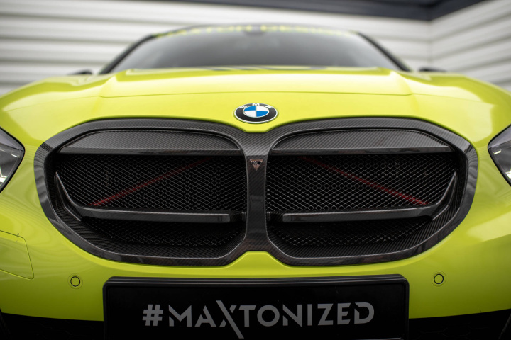 Carbon Fiber Front Grill Bmw 1 F40 M-Pack/ M135i Maxton Design in the group Select car model / BMW / 1-series (F40) 2019+ / Styling / Grilles at DDESIGN Scandinavia AB (CF-BM-1-40-M-G1-245-P)