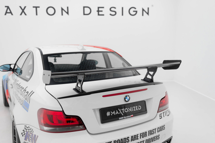 BMW 1 M E82 2007-2013 Carbon Spoiler With Internal Brackets Uprights V.2 Maxton Design in the group Select car model / BMW / 1-series (E82-E88) 04-13 / Styling at DDESIGN Scandinavia AB (CFBM182MWING5INT245P2)