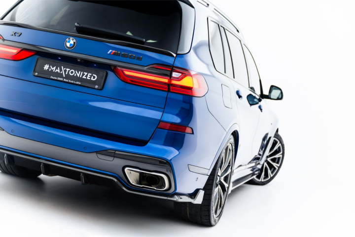 Prepreg Carbon Fiber Rear Diffuser BMW X7 M-Pack G07 / G07 Facelift (version with towbar) Maxton Design in the group Select car model / BMW / X7 (G07) 18+ at DDESIGN Scandinavia AB (CFBMX707FMRS2RS2RRSD1245P)