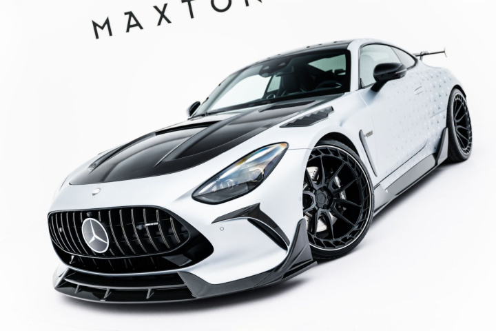 Mercedes-AMG GT 63 / 55 / 63 S E Performance C192 2023- Prepreg Carbon Fiber Front Splitter Maxton Design in the group Select car model / Mercedes Benz / AMG GT (C192) 2023+ at DDESIGN Scandinavia AB (CFMEAMGGT263FD1FSF245VP)