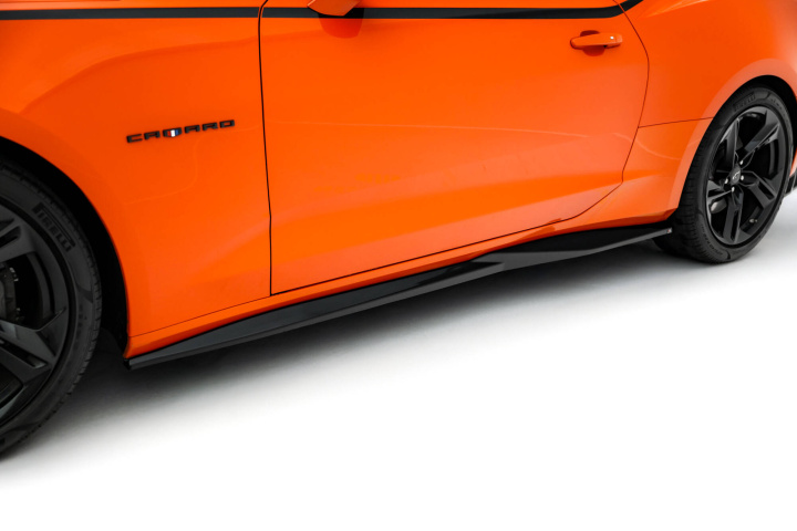 Chevrolet Camaro SS Mk6 Facelift 2018-2023 Side Skirts Diffusers V.1 Maxton Design in the group Select car model / Chevrolet / Camaro Gen.6 15+ / Styling at DDESIGN Scandinavia AB (CH-CA-6F-SS-SD1G)
