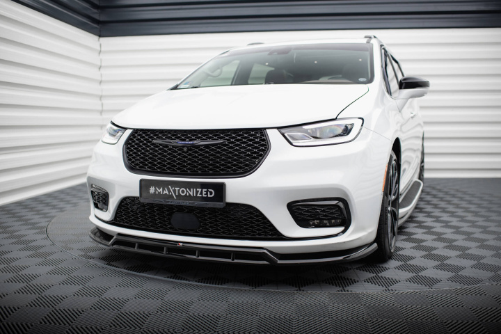 Chrysler Pacifica Mk2 Facelift 2020+ Front Splitter V.1 Maxton Design in the group Select car model / Chrysler / Pacifica at DDESIGN Scandinavia AB (CHR-PA-2F-FD1G-FD1RG)