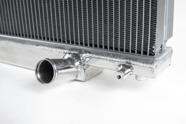93-98 Toyota Supra Radiator CSF in the group Select car model / Toyota / Supra MK4 93-02 / Tuning at DDESIGN Scandinavia AB (CSF2882)