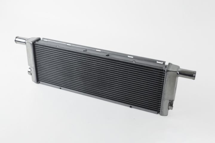 Porsche 911 Turbo (991) / 991 GT3 / 991 GT3RS / 991 CUP / 981 Boxster Spyder / GT4 - Center radiator Radiator CSF in the group Select car model / Porsche / 991 13-17 / Tuning at DDESIGN Scandinavia AB (CSF7068)