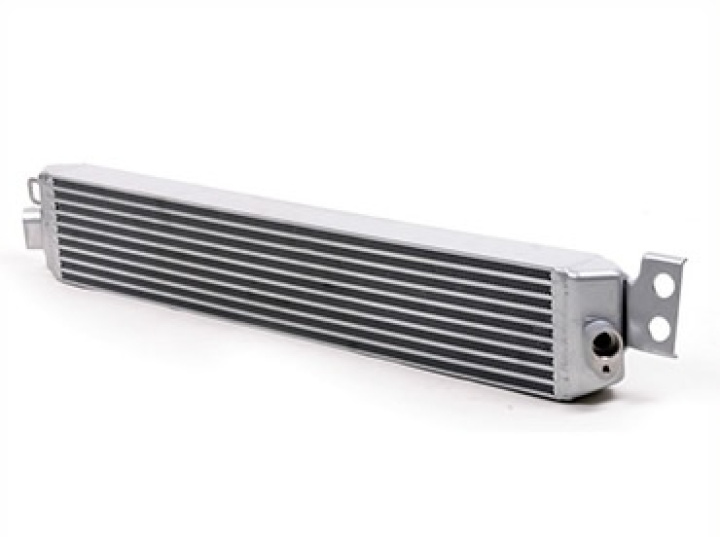 BMW E9x M3 race-spec oil cooler Oil Cooler CSF in the group Select car model / BMW / M3 3-series (E90-E92-E93) 07-12 / Tuning / Radiator & Hoses at DDESIGN Scandinavia AB (CSF8025)