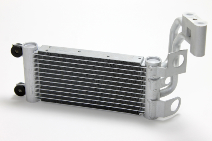 BMW E9x M3 DCT/6speed Trans oil cooler DCT Oil Cooler CSF in the group Select car model / BMW / M3 3-series (E90-E92-E93) 07-12 / Tuning at DDESIGN Scandinavia AB (CSF8042)