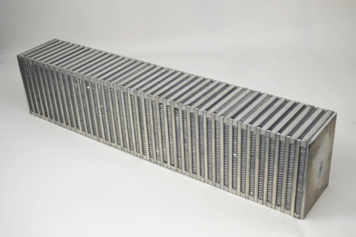 intercooler core 27x6x4.5 (vertical flow) Intercooler Core CSF in the group Tuning / Cooling / Intercooler & Pipes / Intercooler Core at DDESIGN Scandinavia AB (CSF8054)