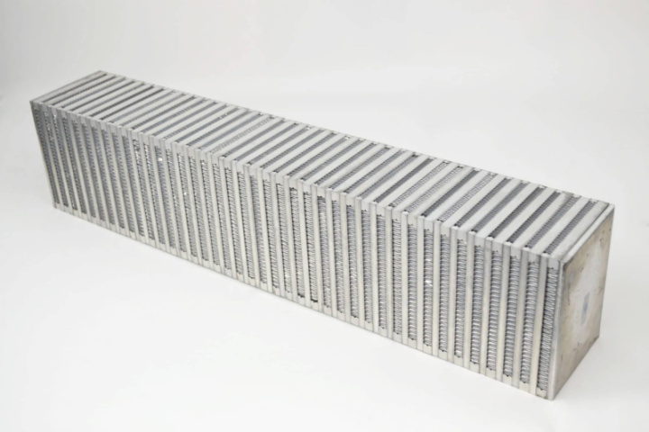 intercooler core 27x6x3 (vertical flow) Intercooler Core CSF in the group Tuning / Cooling / Intercooler & Pipes / Intercooler Core at DDESIGN Scandinavia AB (CSF8068)