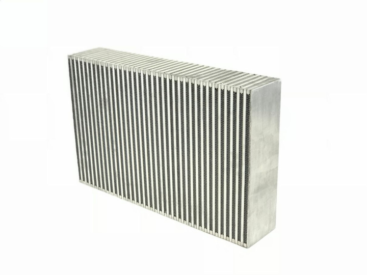 I/C core 22L x 14H x 4.5W (Vertical Flow) Intercooler Core CSF in the group Select car model / Nissan / GTR R35 2009+ / Tuning / Intercooler & Pipes at DDESIGN Scandinavia AB (CSF8117)