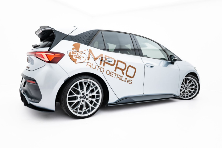 Street Pro Side Skirts Diffusers Cupra Born Mk1 Maxton Design in the group Select car model / Cupra / Born 2021+ at DDESIGN Scandinavia AB (CUBO1CNC-SD1B)