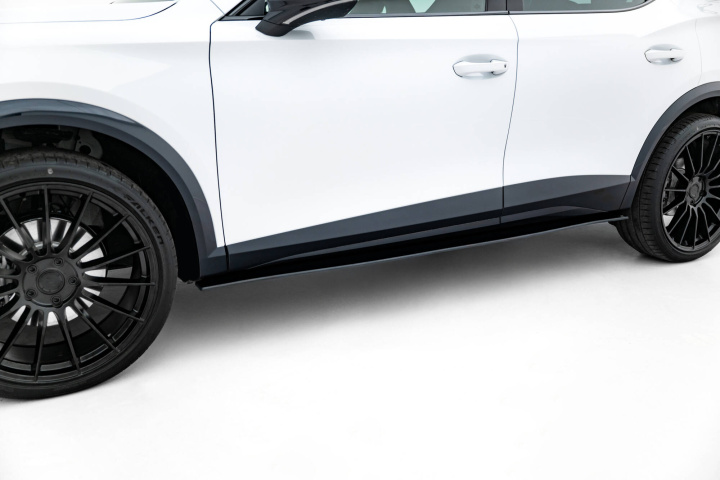 Cupra Formentor Mk1 Facelift 2024+ Street Pro Side Skirts Diffusers Maxton Design in the group Select car model / Cupra / Formentor 2020+ at DDESIGN Scandinavia AB (CUFO1CNC-SD1BRB)