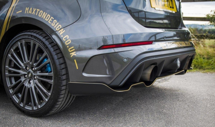 Ford Focus RS MK3 2015-2018 Rear Splitter Aero Maxton Design in the group Select car model / Ford / Focus RS MK3 15-19 / Styling / Rear at DDESIGN Scandinavia AB (FO-FO-3-RS-FRD1FP)