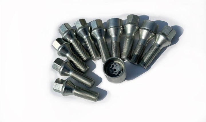 HR-1254501SET H&R Set of bolts with wheel locks M12x1.5 Conical Silver, Length 45mm in the group Select car model at DDESIGN Scandinavia AB (HR-1254501SET)