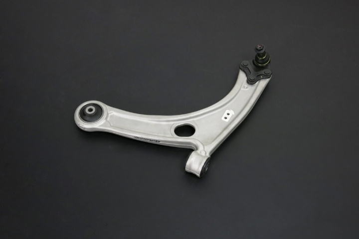 Volkswagen Golf Mk7 13-/Audi A3 13-/Tt Mk3 14-/ Octavia 13- Fornt Lower Arm - Forged Aluminium (Harden Rubber) 2pcs/Set Hardrace in the group Select car model at DDESIGN Scandinavia AB (HR-8809)