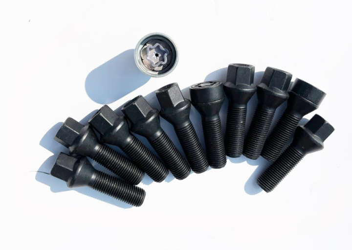 HR-B14253501SET H&R Set of bolts with wheel locks M14x1,25 Conical Black, Length 35mm in the group Select car model at DDESIGN Scandinavia AB (HR-B14253501SET)