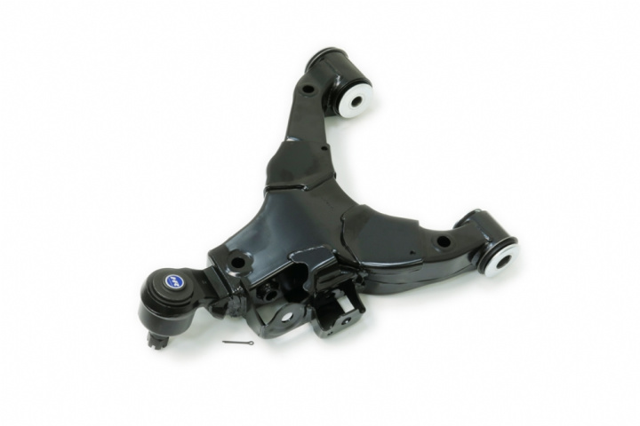 Toyota Tundra 06-21 / Sequoia 07-22 Front Lower Arm - Oe Replacement (Harden Rubber) - 2pcs/Set Hardrace in the group Select car model / Toyota / Tundra 14+ / Chassis at DDESIGN Scandinavia AB (HR-Q1015)