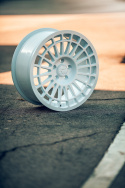 Fifteen52 Integrale 18X8.5 ET45 5x112 Rally White 66.56