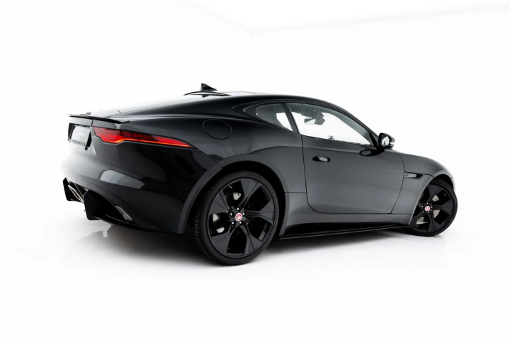 Jaguar F-Type X152 Facelift 2 2020-2024 Street Pro Side Skirts Diffusers Black-Red Maxton Design in the group Select car model / Jaguar / F-Type (X152) 2014+ / Styling at DDESIGN Scandinavia AB (JAFTYPE1F2CNC-SD1BRB)