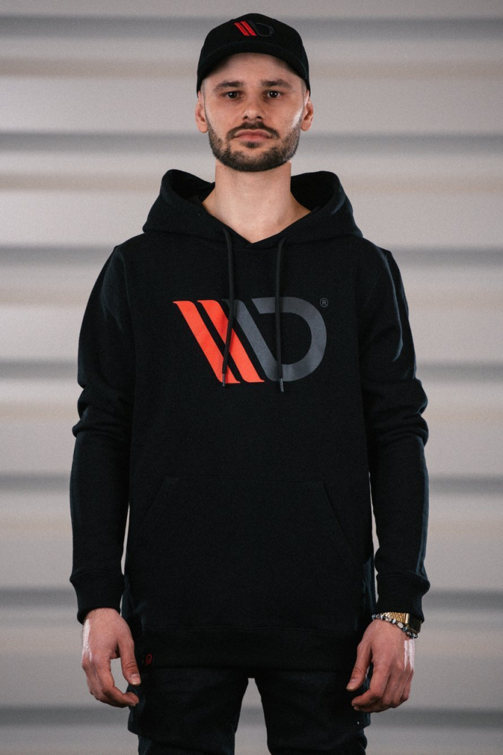 Mens Black hoodie Maxton Design in the group Select car model at DDESIGN Scandinavia AB (MA-HDY-BLK-MENS-1-M)