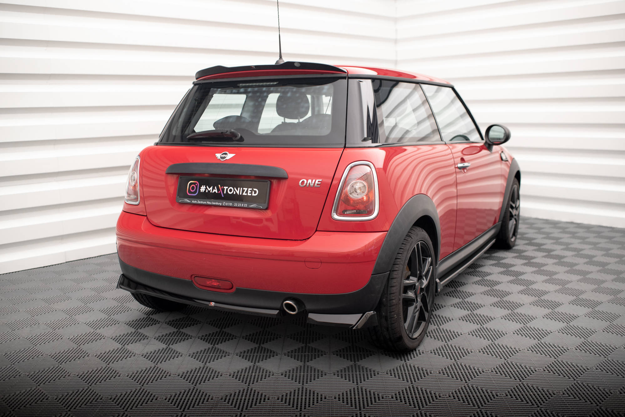 Mini One Rear Splitter Mini One R56 2006-2010 Rear Side Splitters V.1 Maxton Design | DDESIGN