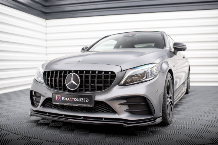 Front Splitter V.1 Mercedes-Amg C43 Coupe / Sedan C205 / W205 Facelift Maxton Design in the group Select car model / Mercedes Benz / C-Class 15-21 (W205) / Styling at DDESIGN Scandinavia AB (ME-C-205F-43-C-FD1G)
