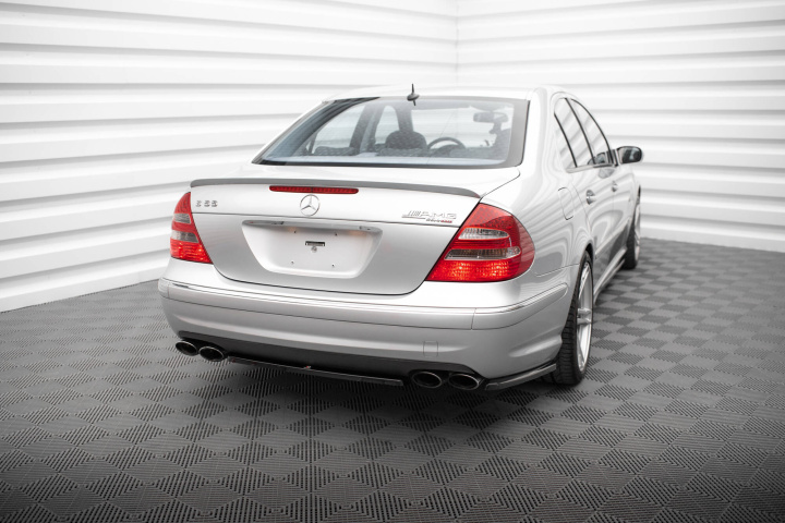 Mercedes-Benz E55 AMG W211 2003-2006 Central Rear Splitter V.1 Maxton Design in the group Select car model / Mercedes Benz / E-Class 02-09 (W211) / Styling at DDESIGN Scandinavia AB (ME-E-211-AMG-RD1G)