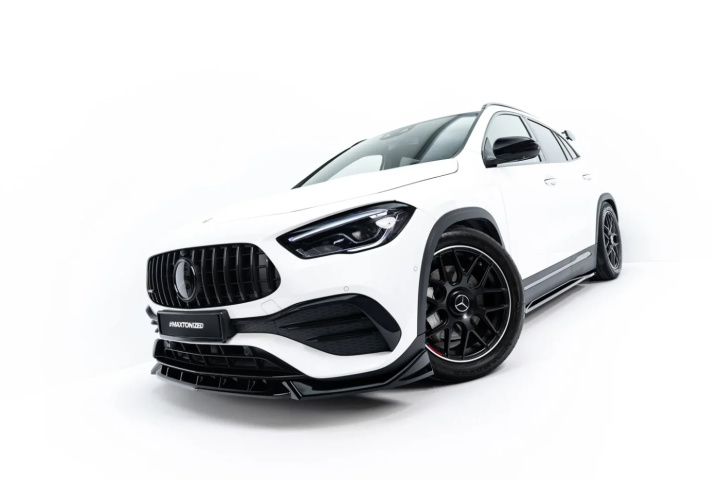 Mercedes GLA 35 AMG H247 Front Splitter Maxton Design in the group Select car model / Mercedes Benz / GLA-Class 2023+ (H247) at DDESIGN Scandinavia AB (ME-GLA-H247-35-FD1G)