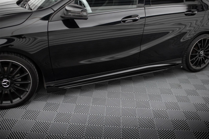 Mercedes-Benz A AMG-Line W176 Facelift 2015-2018 Street Pro Side Skirts Diffusers + Flaps Black-Red + Gloss Flaps Maxton Design in the group Select car model / Mercedes Benz / A-Class 12-18 (W176) / Styling at DDESIGN Scandinavia AB (MEA176FAMGLINECNCSD1BRBSF)