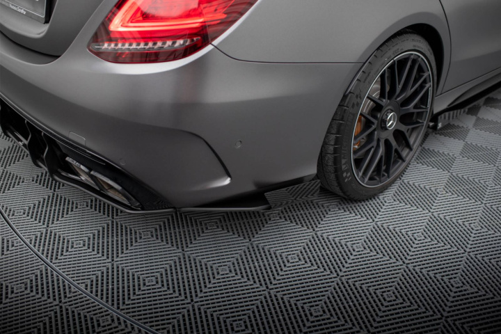 Mercedes-AMG C63 Sedan / Estate W205 Facelift 2018-2021 Street Pro Rear Side Splitters + Flaps Black-Red + Gloss Flaps Maxton Design in the group Select car model / Mercedes Benz / C-Class 15-21 (W205) / Styling at DDESIGN Scandinavia AB (MEC205F63CNC-RSD1BRBRSF1G)