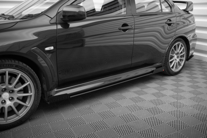 Mitsubishi Lancer EVO X 2007-2015 Street Pro Side Skirts Diffusers + Flaps Maxton Design in the group Select car model / Mitsubishi / EVO X 07+ / Styling at DDESIGN Scandinavia AB (MILA10EVOCNC-SD2BRBSF1G)