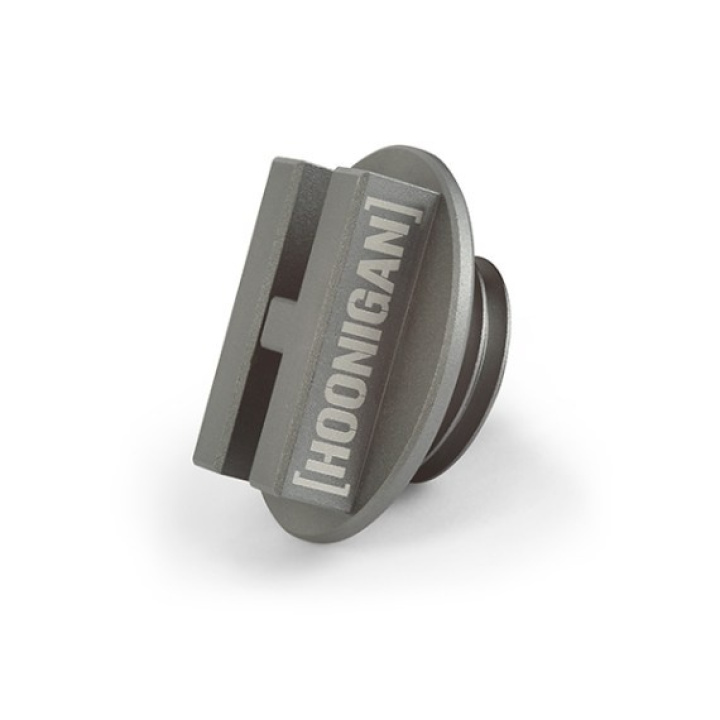 Mazda Oil Filler Cap Hoonigan Silver Mishimoto in the group Select car model / Hyundai / Veloster (FS) 2011-2018 / Tuning / Engine parts at DDESIGN Scandinavia AB (MMOFC-MAZ-HOONSL)