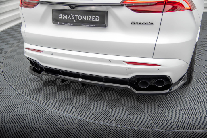 Central Rear Splitter (with Vertical Bars) Maserati Grecale Gt / Modena Mk1 Maxton Design in the group Select car model / Maserati / Grecale 2021+ at DDESIGN Scandinavia AB (MS-GR-1-RD1G-RD2G)