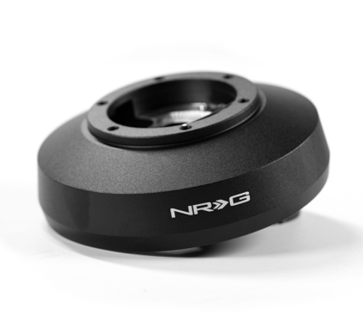 NRG Short Hub Adapter 90-04 Ford Mustang in the group Select car model / Ford / Mustang 94-04 / Interior at DDESIGN Scandinavia AB (NRG-SRK-179H)