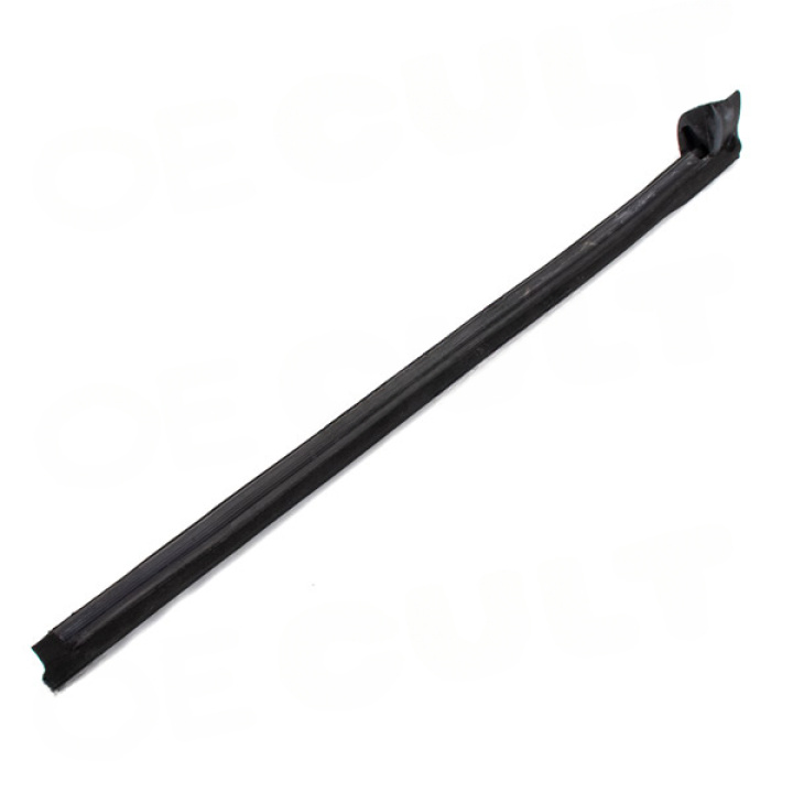 Porsche 911 1989-1997/964 Cabrio Folding Roof Seal Right Side Outside OE-Cult in the group Select car model / Porsche / Older models / OE Parts at DDESIGN Scandinavia AB (OEC-P01197)