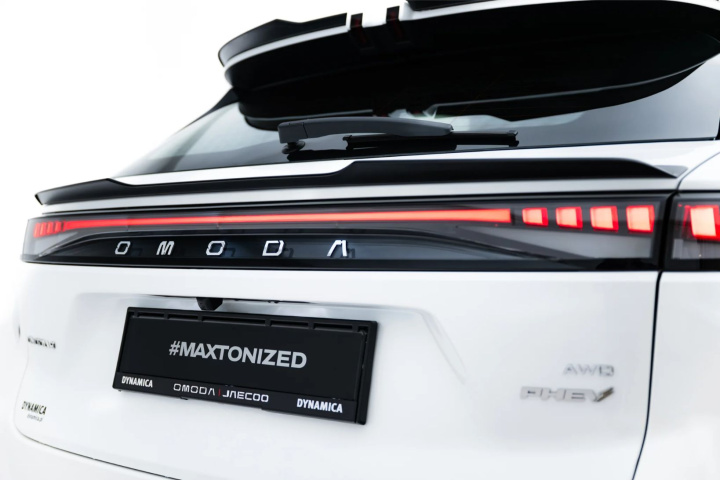 Omoda 9 Mk1 2025- Bottom Spoiler Cap Maxton Design in the group Select car model at DDESIGN Scandinavia AB (OM-9-1-CAP2G)